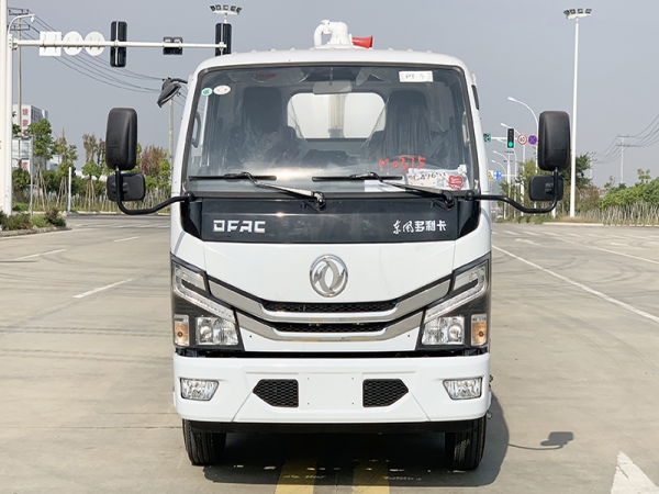 國(guó)六東風(fēng)天龍18方 吸污車