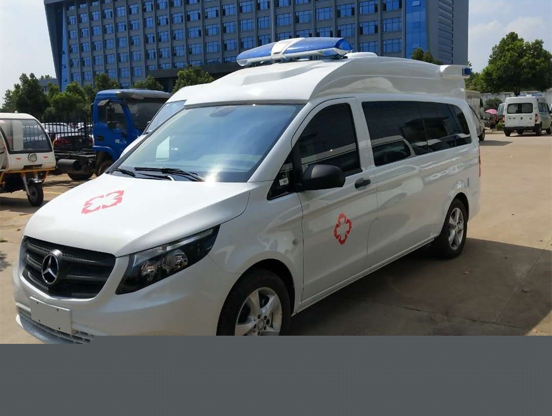 奔馳救護(hù)車